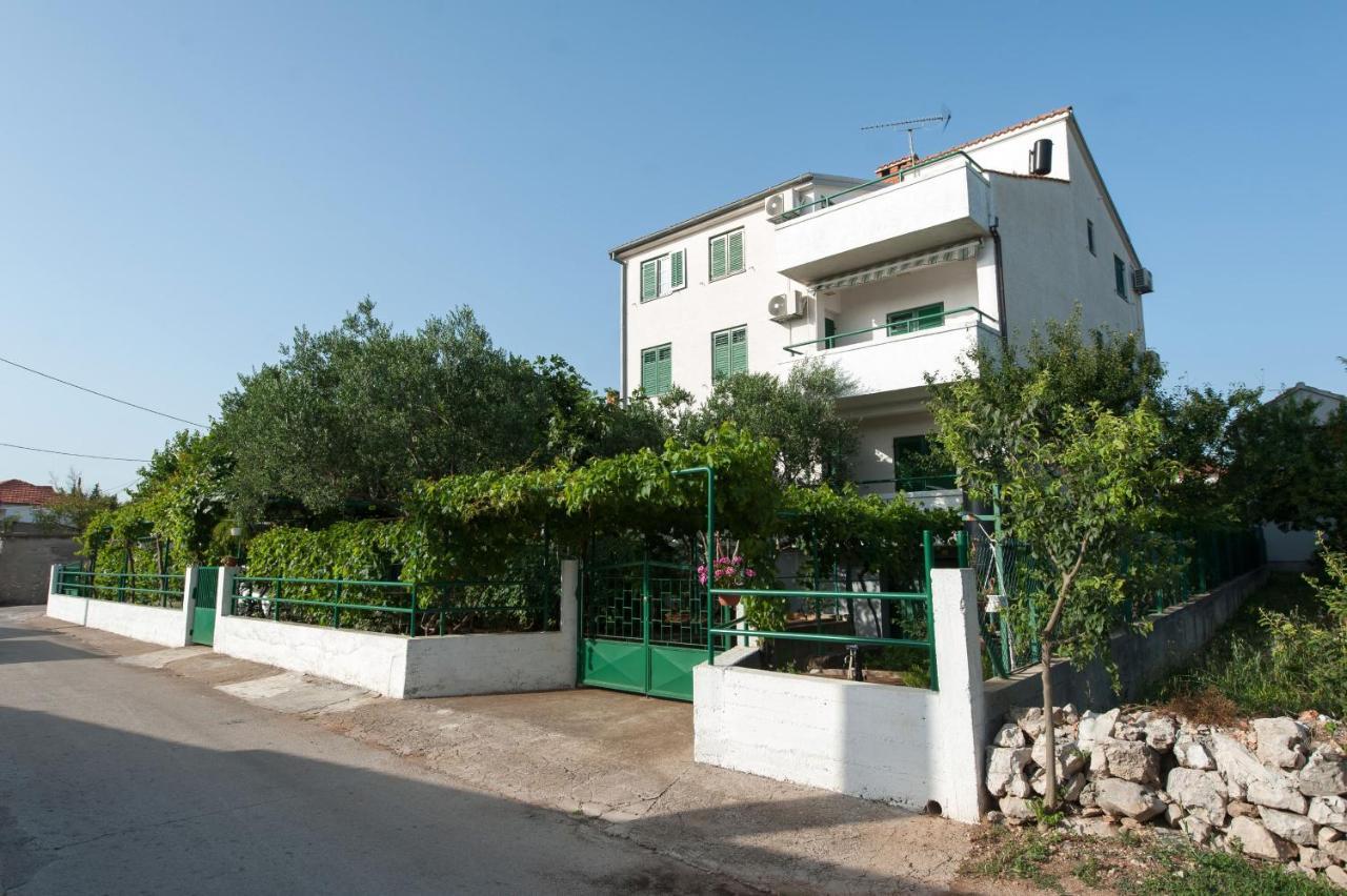 Apartments By The Sea Turanj, Biograd - 6445 מראה חיצוני תמונה